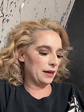 yourfavgirlduh online show from July 2026 09:18:02 AM