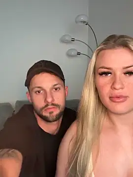 SexyCouple1910 online show from April 2026 07:20:01 PM