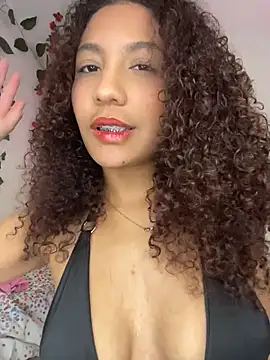 Daphnne Curly online show from June 2026 01:32:01 AM