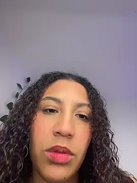 Daphnne Curly online show from July 2026 08:33:01 PM