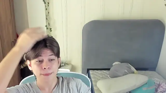 Felixzyn online show from July 2026 06:59:02 PM
