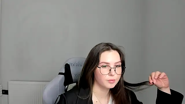 Regina cute  online show from May 2026 11:27:02 AM