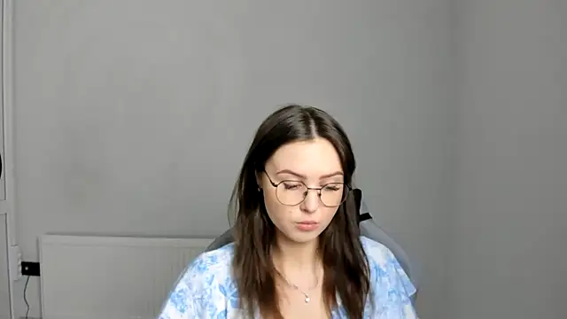 Regina cute  online show from May 2026 06:32:01 AM