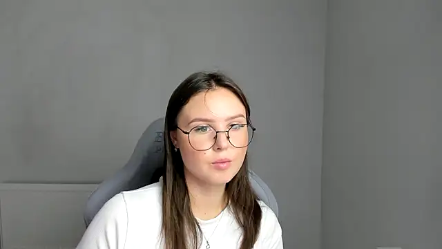 Regina cute  online show from July 2026 06:41:01 AM