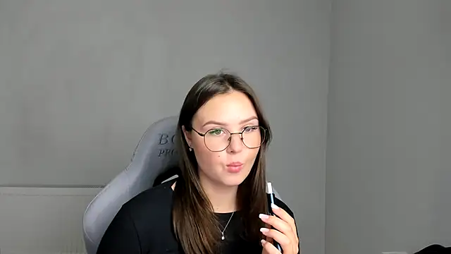 Regina cute  online show from July 2026 06:41:02 AM