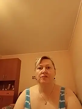I amVeronicle online show from June 2026 12:04:01 PM