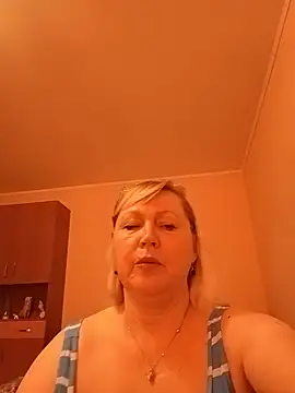 I amVeronicle online show from June 2026 12:42:02 PM