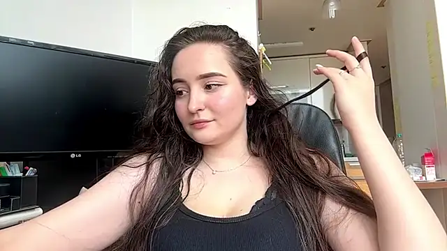 Emilly Cart online show from July 2026 03:24:01 AM