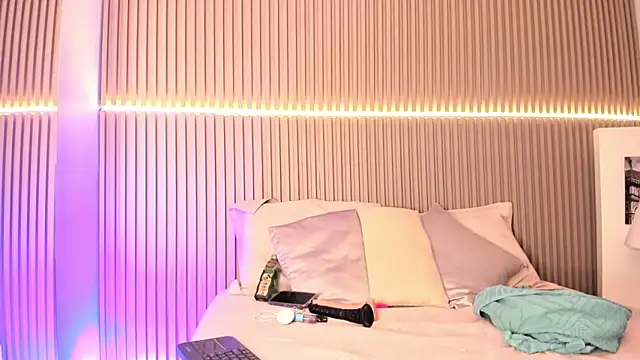 MiaJacksson online show from July 2026 08:34:02 PM