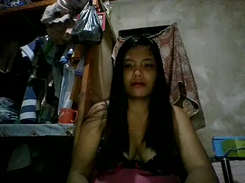 juicyredt online show from June 2026 12:08:02 PM