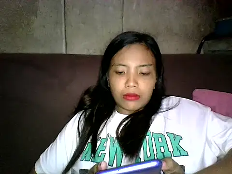 juicyredt online show from June 2026 12:33:01 PM