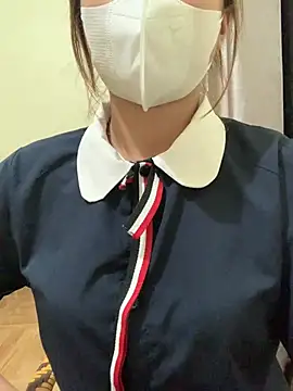 Ninaa18 online show from May 2026 02:36:02 PM
