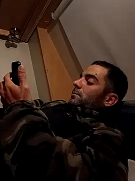 Snapshot of alieno_napoletano chatting on April 2026 07:52:01 PM alieno napoletano online show from April 2026 07:52:01 PM