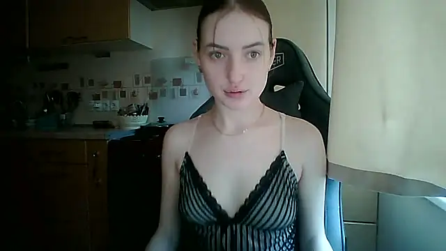 Lisanta online show from May 2026 10:44:01 AM