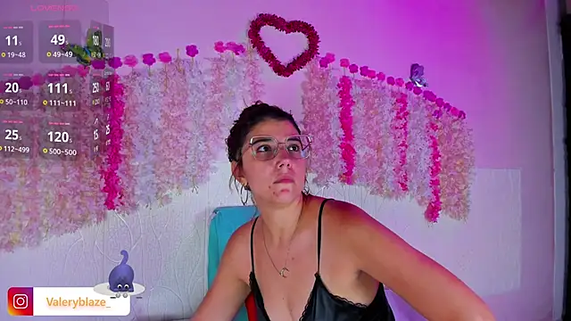 ValeryBlaze  online show from June 2026 07:04:02 PM