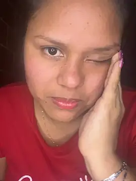 Candelita-hott online show from July 2026 08:00:02 AM