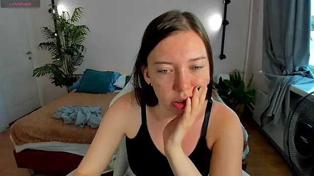Sandra Ross online show from June 2026 12:32:01 AM