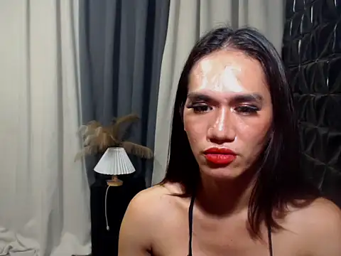 Queen Haliyah online show from May 2026 11:56:01 PM