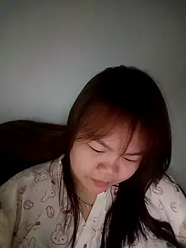 Snapshot of Truxcy1 chatting on May 2026 02:11:01 PM Truxcy1 online show from May 2026 02:11:01 PM