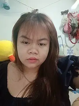 Snapshot of Truxcy1 chatting on May 2026 03:20:01 PM Truxcy1 online show from May 2026 03:20:01 PM