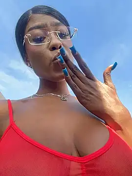 CocoaLuxeXXX online show from July 2026 01:17:02 PM