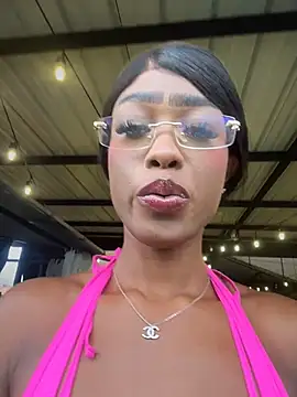 CocoaLuxeXXX online show from July 2026 01:18:02 PM