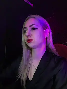 szofi69 online show from April 2026 07:49:01 PM