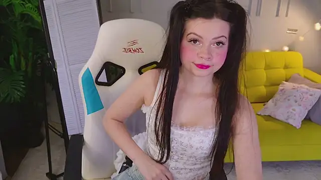 StormiSky online show from June 2026 05:52:02 AM