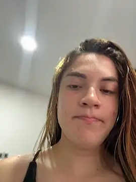  EmmaDavis  online show from May 2026 04:24:01 PM