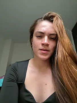  EmmaDavis  online show from June 2026 09:42:01 PM