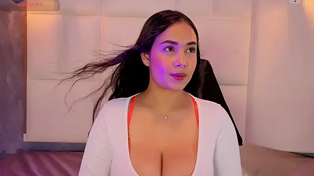 Violetta rose  online show from April 2026 09:27:01 PM