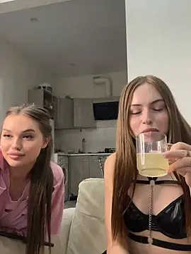LOLAskk online show from June 2026 08:18:01 PM