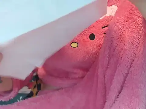 CarlyTheMessy online show from April 2026 07:15:01 PM