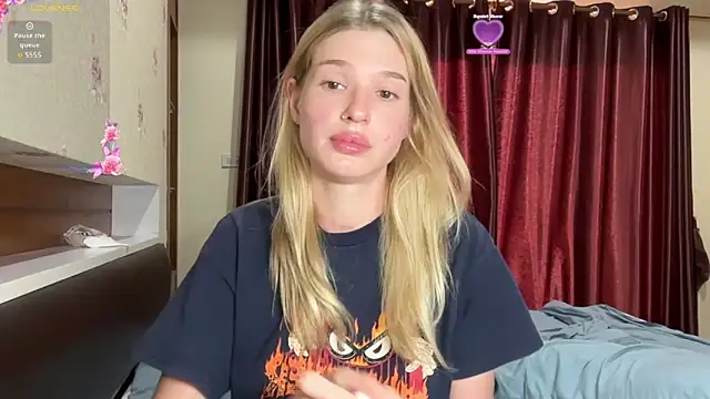 crazysuckks online show from April 2026 01:03:01 AM