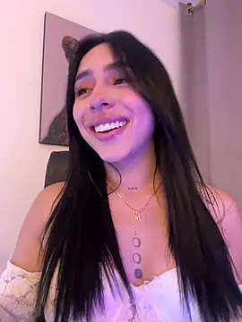 Snapshot of IsabellaNoir_ chatting on May 2026 11:35:01 PM IsabellaNoir online show from May 2026 11:35:01 PM