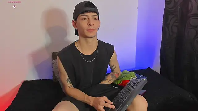  IanLark online show from May 2026 10:17:01 PM