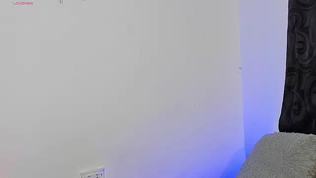  IanLark online show from May 2026 12:07:01 AM