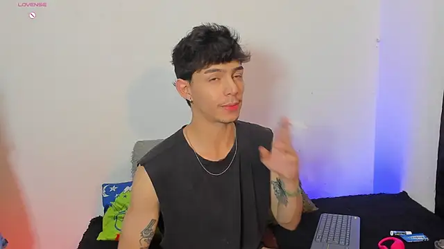  IanLark online show from May 2026 11:00:01 PM
