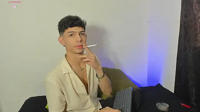  IanLark online show from May 2026 02:12:01 PM