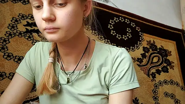 Snapshot of LunaLaday chatting on July 2026 06:47:02 AM LunaLaday online show from July 2026 06:47:02 AM