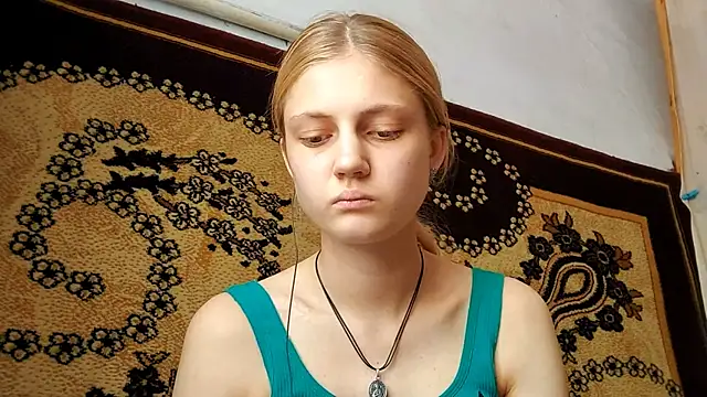 Snapshot of LunaLaday chatting on July 2026 04:51:02 AM LunaLaday online show from July 2026 04:51:02 AM