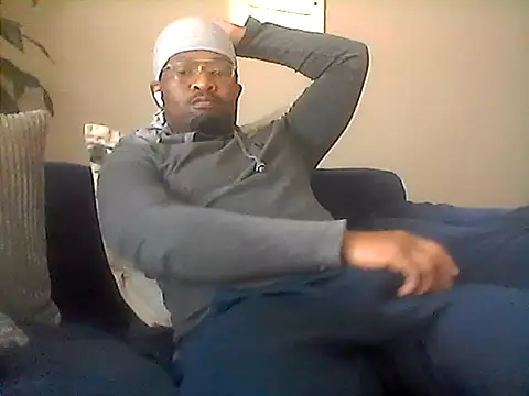 Snapshot of LunjeSA chatting on August 2026 08:50:01 AM LunjeSA online show from August 2026 08:50:01 AM