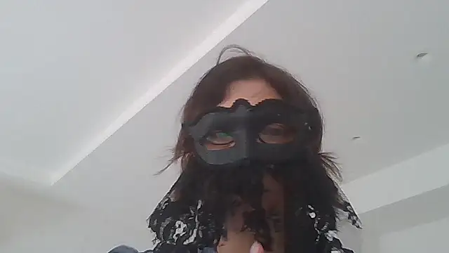 Snapshot of HelenTiAscolta chatting on April 2026 01:38:02 PM HelenTiAscolta online show from April 2026 01:38:02 PM