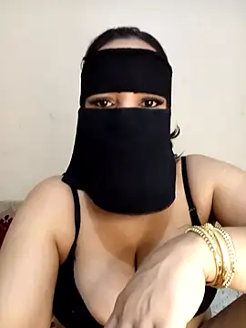 Anaxx arabHott online show from April 2026 04:01:01 PM