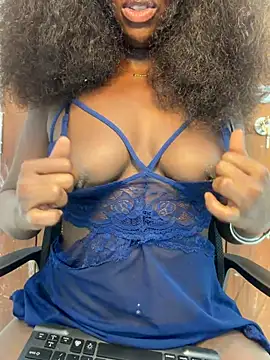 Leylabelle26 online show from July 2026 01:56:01 AM