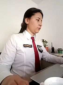 Snapshot of Queen_linda1 chatting on April 2026 12:09:02 PM Queen linda1 online show from April 2026 12:09:02 PM
