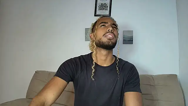 Snapshot of salvatore_amator chatting on July 2026 01:50:02 PM salvatore amator online show from July 2026 01:50:02 PM