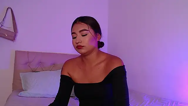 zayda23 online show from April 2026 07:56:02 PM