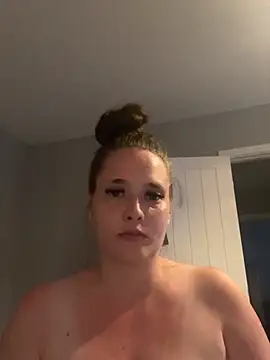 Poppylooloo online show from July 2026 07:07:02 PM