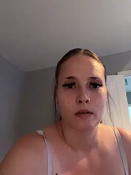 Poppylooloo online show from July 2026 01:04:01 PM